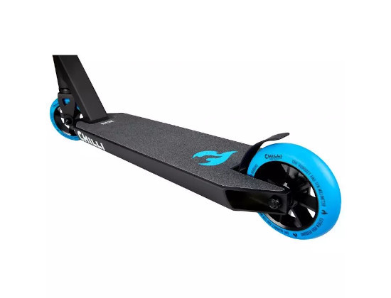 Chilli Stuntstep Chilli base Black/Blue 110 mm