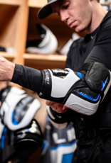Bauer Elbow pad Vapor Flylite Sr 2025