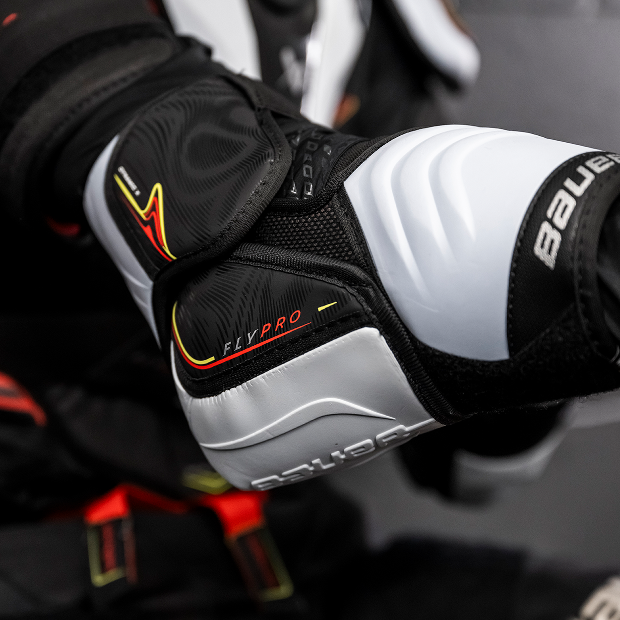 Bauer Bauer elbow pad Vapor Fly Pro Jr