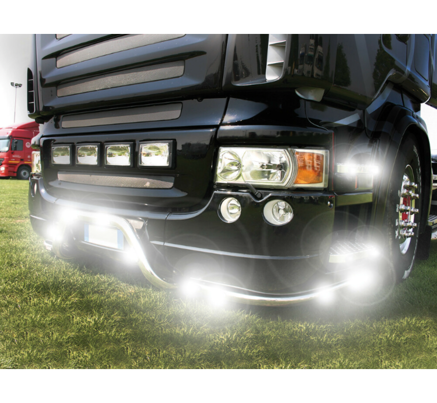 Marker light built-in  - 3 LED - 12-24V