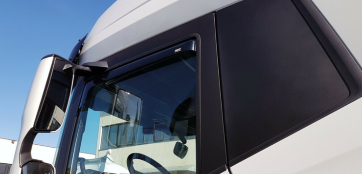 Windgeleiders voor vrachtwagens: meer comfort, minder lawaai en rijden in alle weersomstandigheden