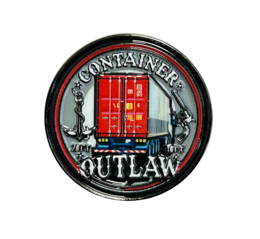 Container Outlaw Metalen Pin – Ø2,5 cm