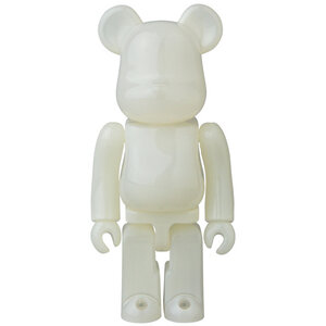 Medicom Toys Jellybean (GID) 6.25% - Bearbrick series 37 by Medicom Toys Medicom Toys Jellybean (GID) 6.25% - Bearbrick series 37 by Medicom Toys