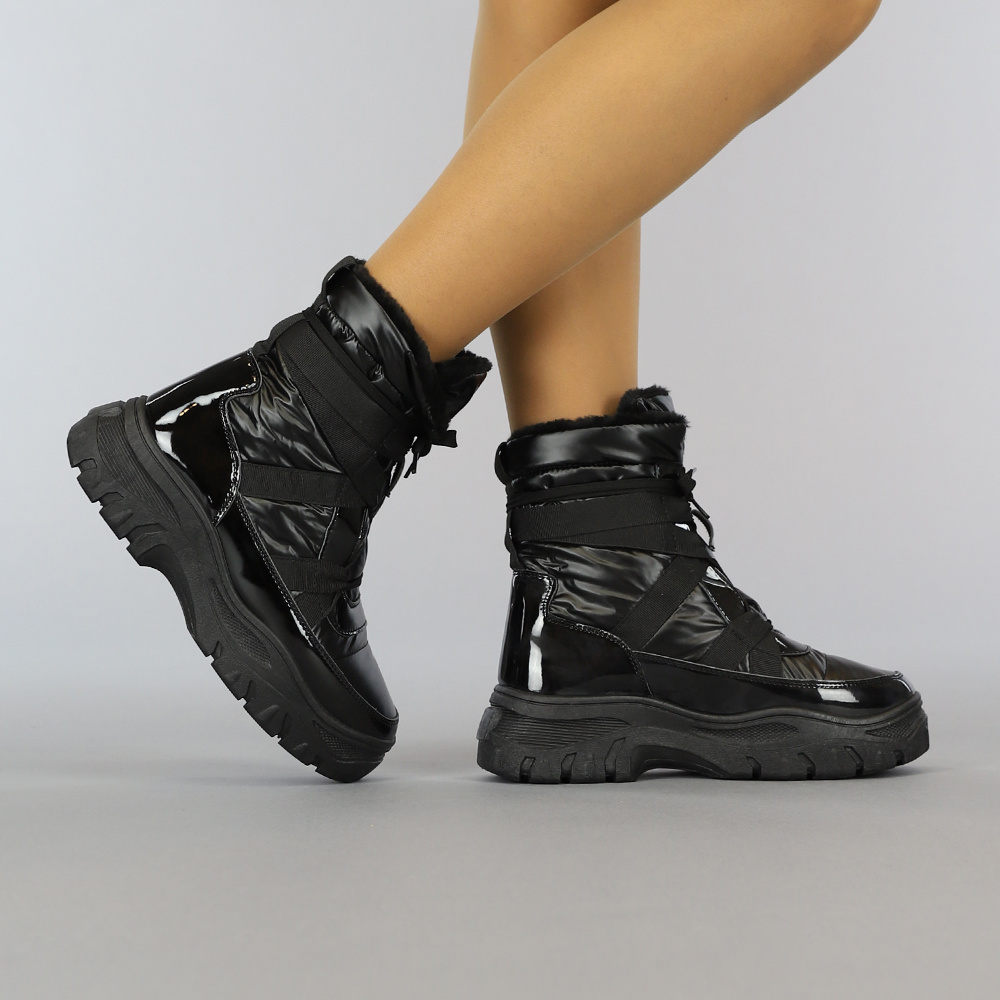 Zwarte Lak Snowboots met Grove Zool