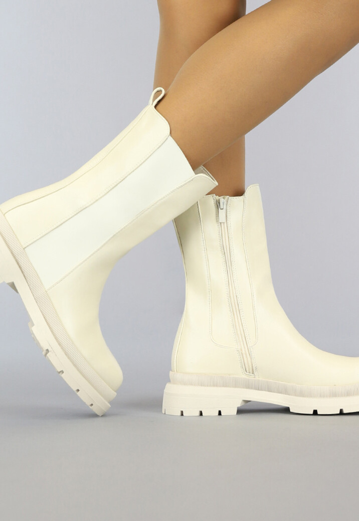 Basic Beige Lederlook Chelsea Boots