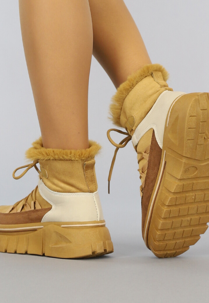 Grove Camel Snowboot Enkellaarsjes met Veter