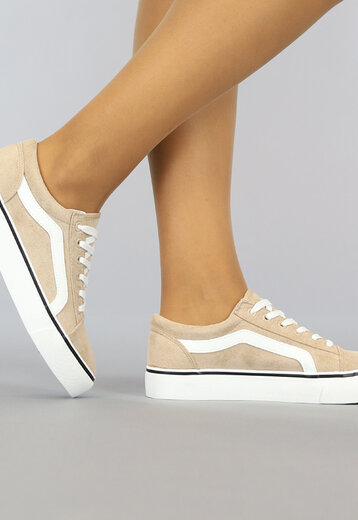 BF2023 Beige Suède-Look Sneakers met Witte Strepen