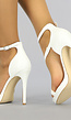 Witte Stiletto Sandaletten met Schuine Bandjes