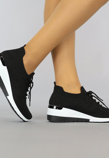 BF2023 Elastische Zwarte Slip-On Sneakers met Sleehak