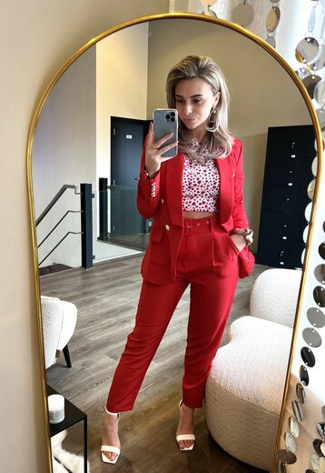 Rode Outfit 1 Instagram