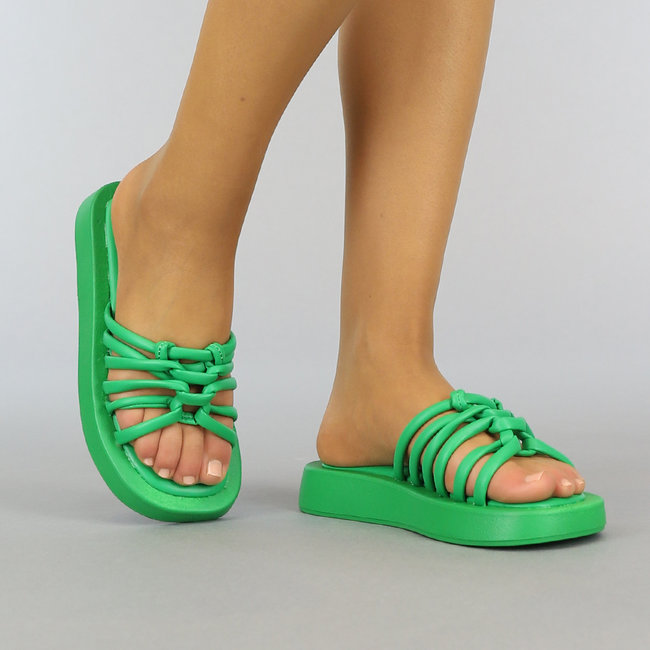 Groene Slippers met Straps en Vierkante -