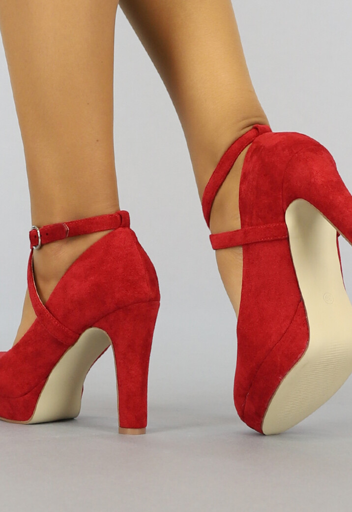 Rode Suède-Look Pumps met Enkelbandje
