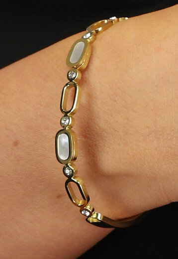 BF2023 Gouden Armband met Witte Stenen