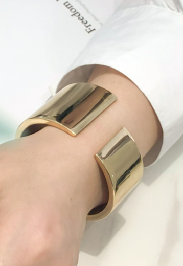 BF2023 Grote Asymmetrische Armband