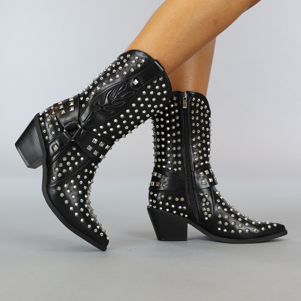 Laarzen met spikes deals