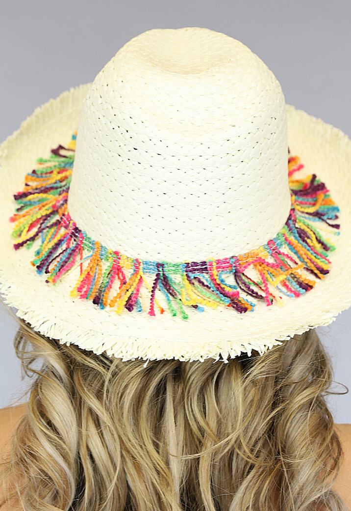 Witte Hoed met Multicolor Fringe