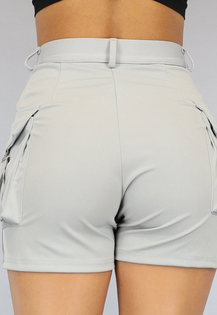 Lichtgrijs Cargo Short met Zilveren Details