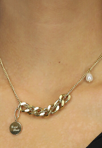 SALE80 Goudkleurige Ketting met Chain Detail