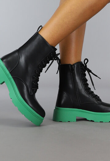 BF2023 Zwarte Chelsea Boots met Groene Zool