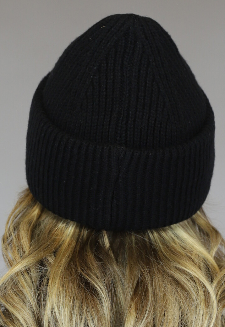 Zwarte Beanie met Wit Hartje