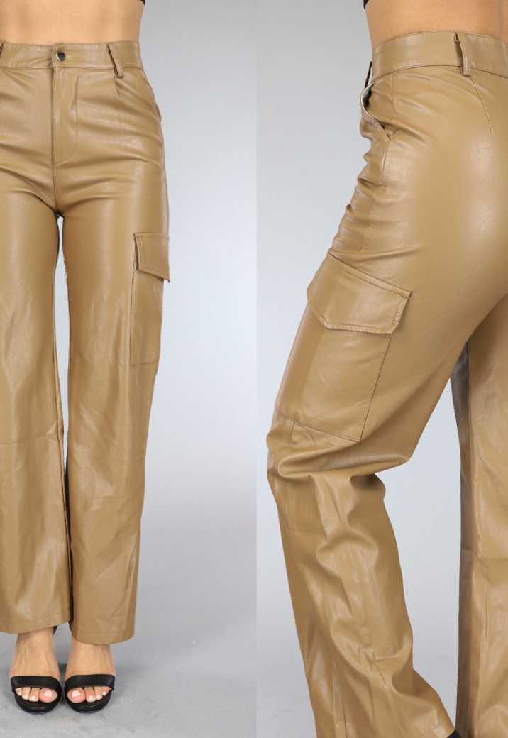 Camel Straight leg Lederlook Cargo
