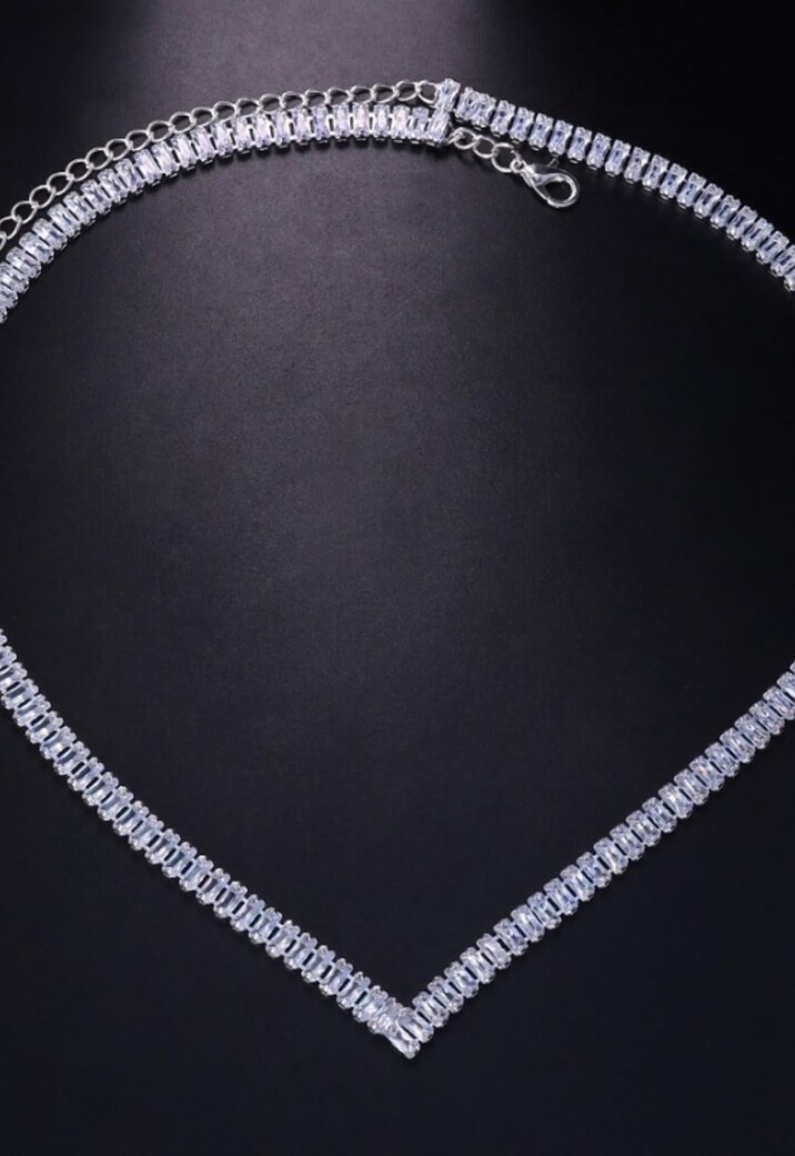 Zilveren Diamanten Hals Ketting met V-Vorm