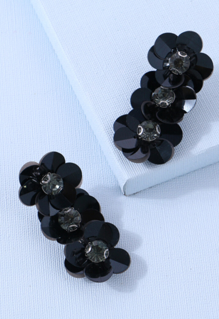 Zwarte Flower Oorhangers met Pailletten