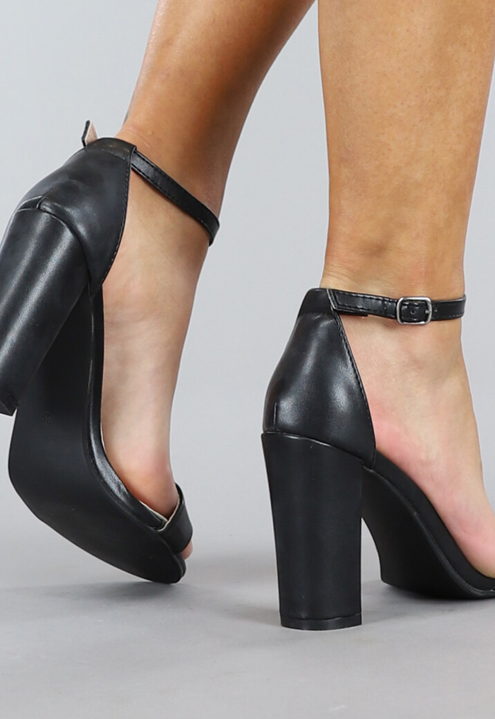 Basic Zwarte Lederlook Sandaletten met Blokhak