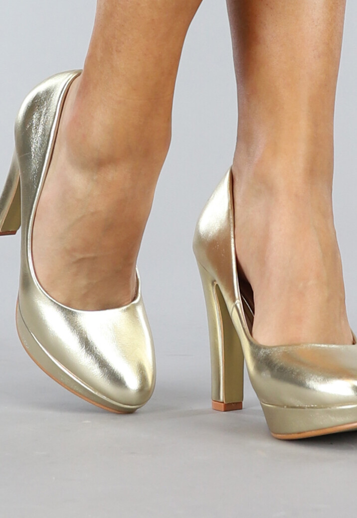 Gouden Lederlook Pumps met Plateau
