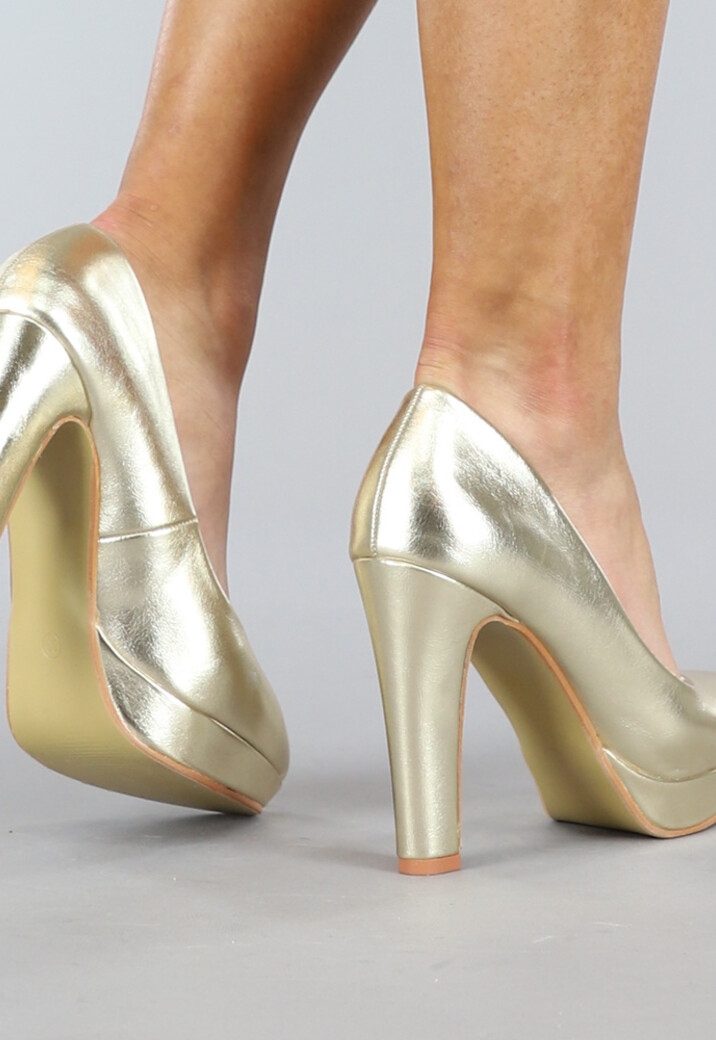 Gouden Lederlook Pumps met Plateau