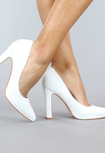 Basic Witte Lederlook Pumps