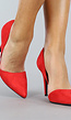 Rode Suède-Look Pumps met Cut Out