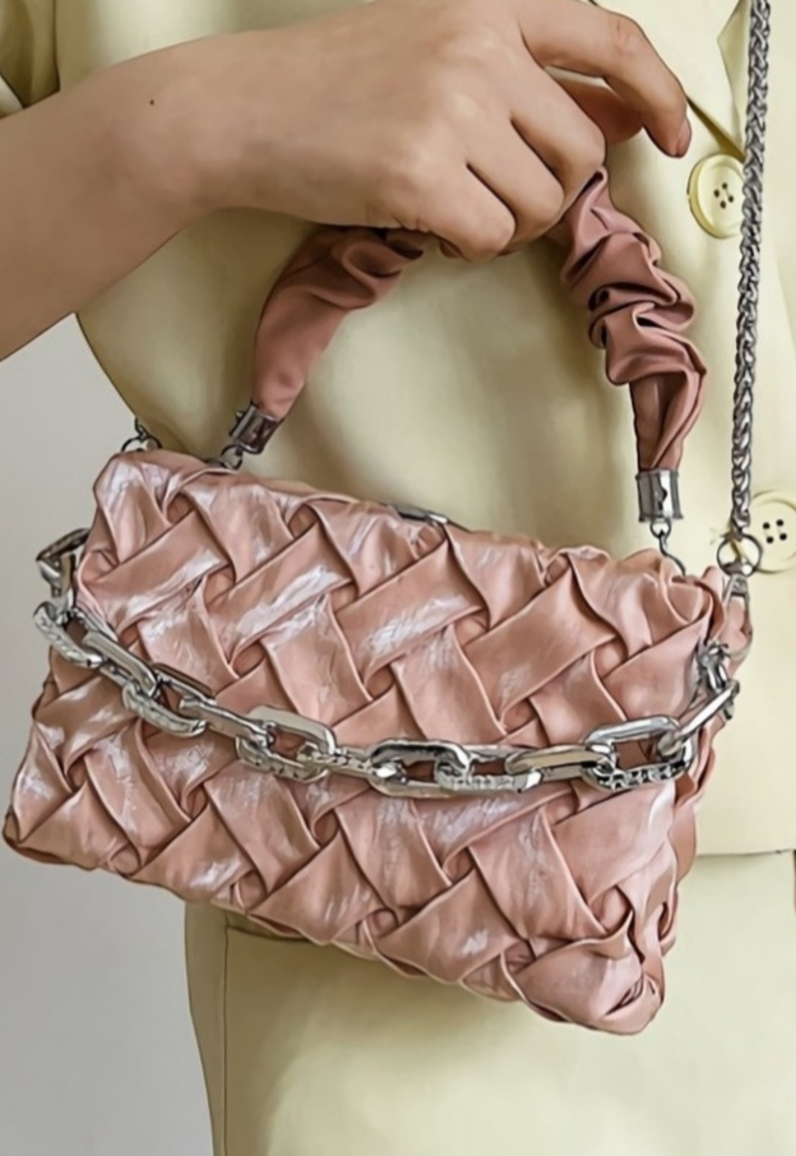 Gevlochten Clutch Tas met Geplooide Band