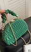 Groene Halfronde Geplooide Tas met Gouden Details