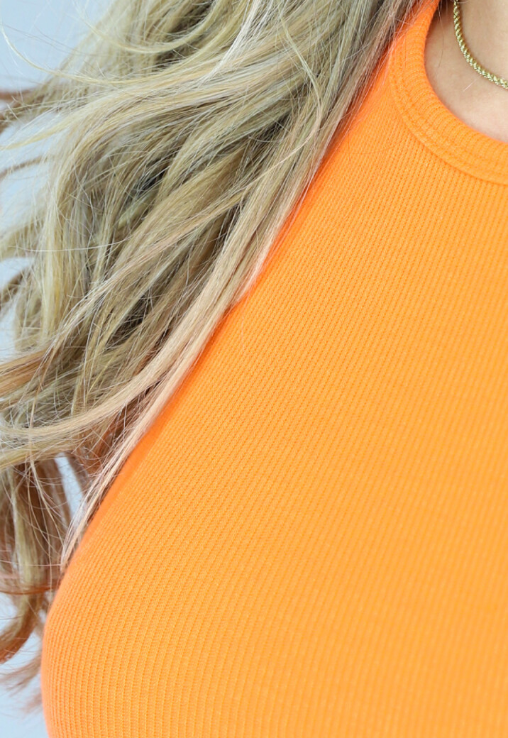 Oranje Rib Top met Uitsnede en Racer Hals