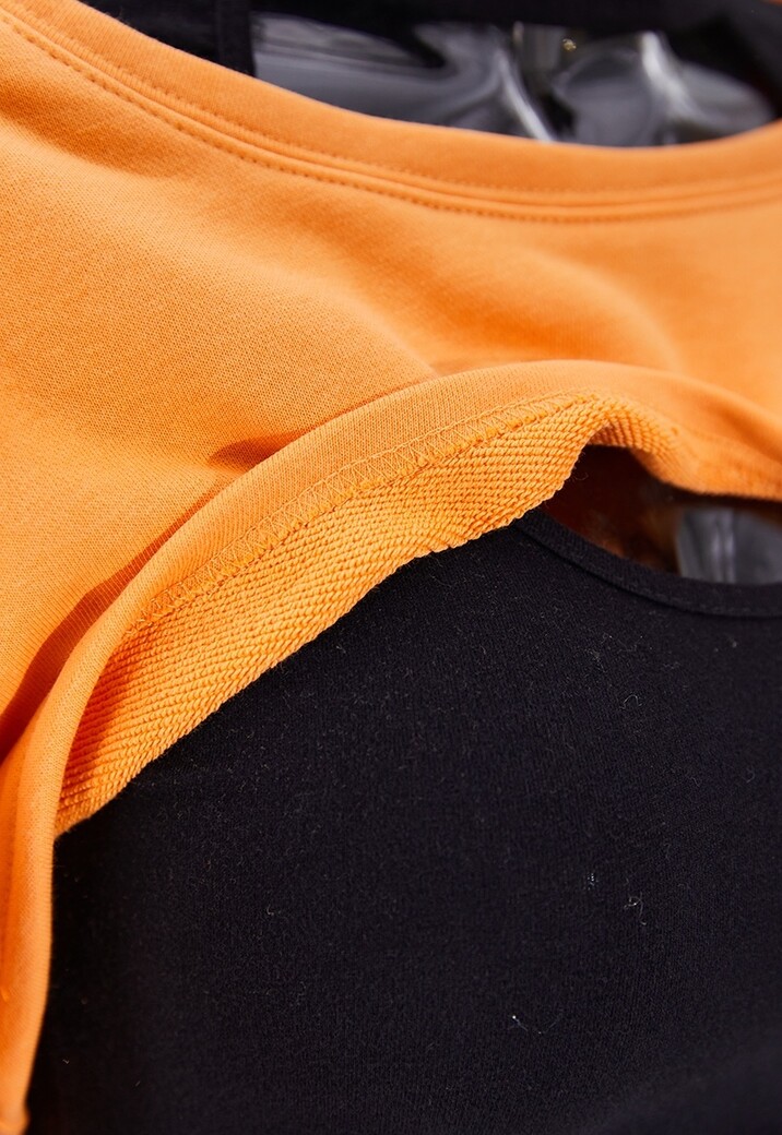 Oranje Bolero Sweater