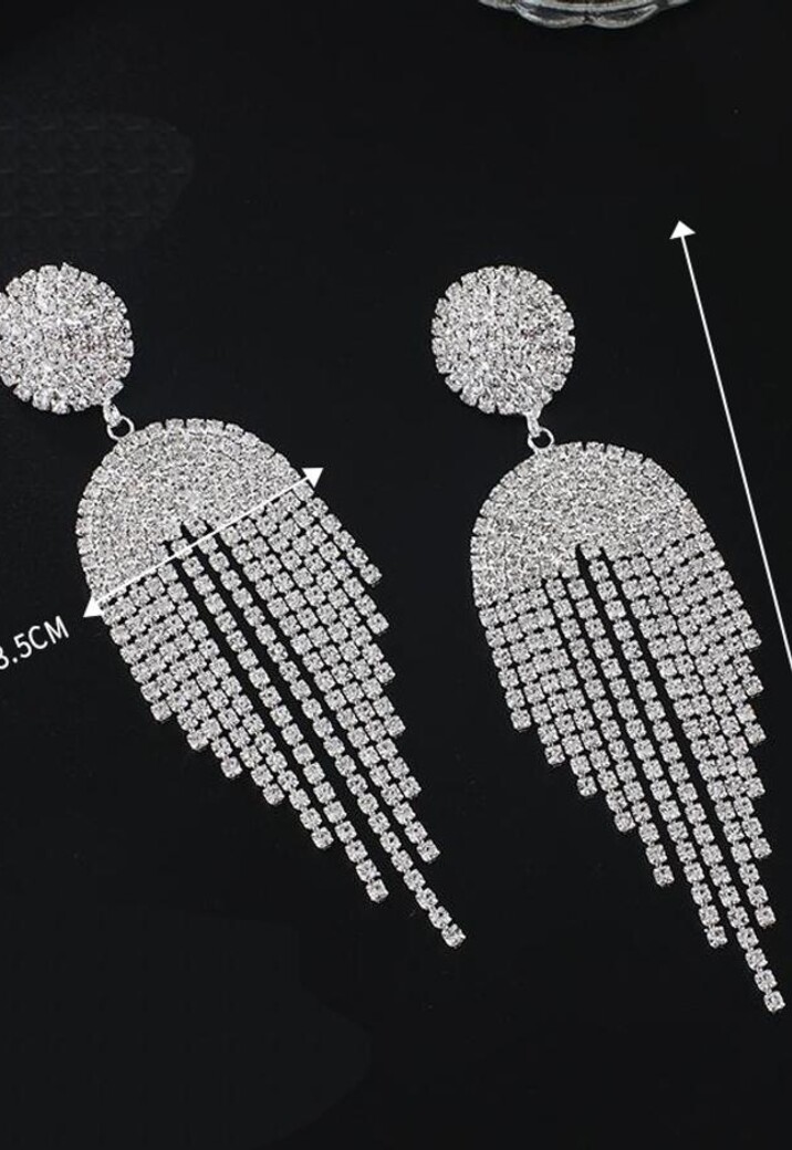 Zilverkleurige Oorhangers met Strass