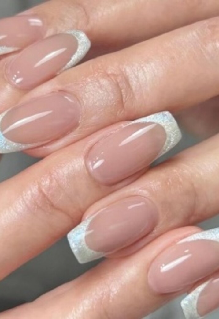 Nude Glitter French Tip Kunstnagels