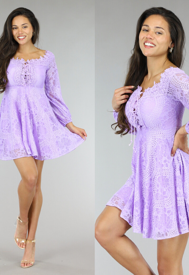 Lila Kanten Jurkje met Ingewerkt Patroon