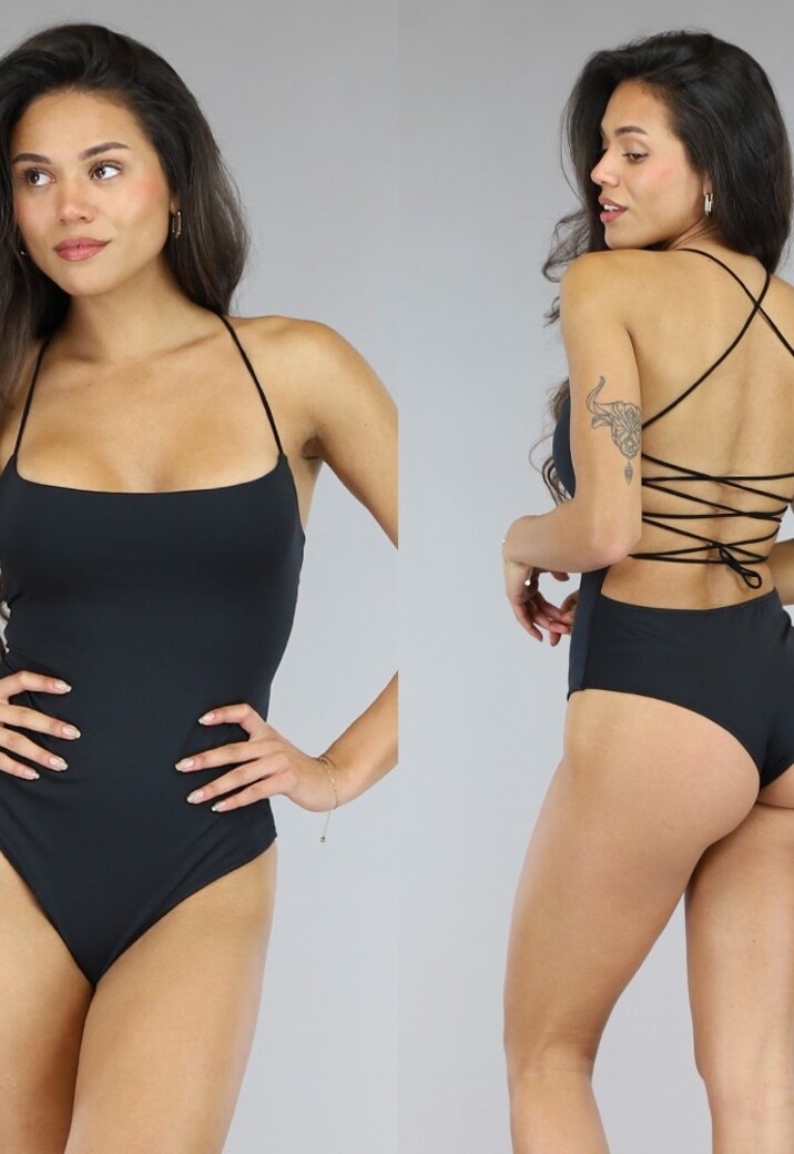 Open Rug Bodysuit Zwart met Strap Details