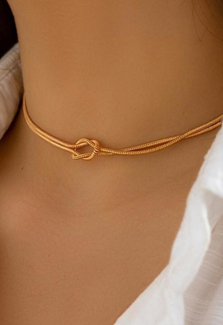 Gouden Ketting met Knoopdetail