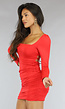 Geplooide Rode Bodycon Jurk met Vierkante Hals