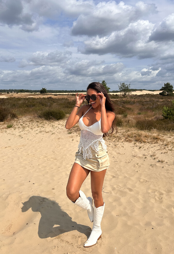 Classy Zwarte Zonnebril met Gouden Pootjes