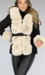 Korte Zwarte Winterjas met Beige Bont