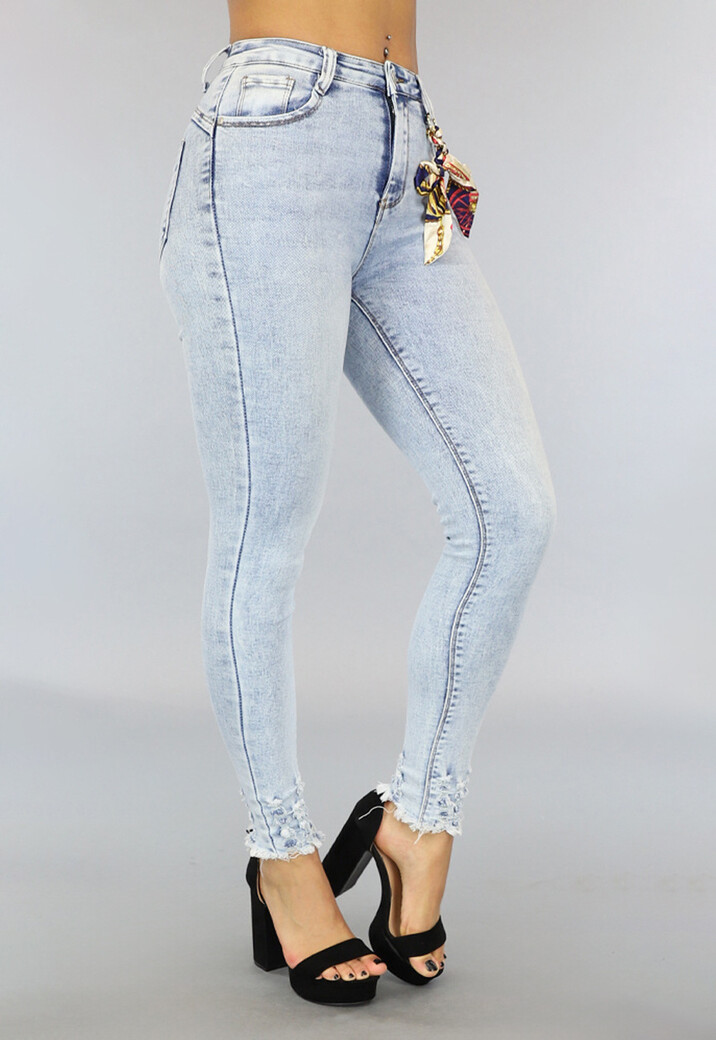 High Waist Push Up Jeans met Knopen en Uitsnede