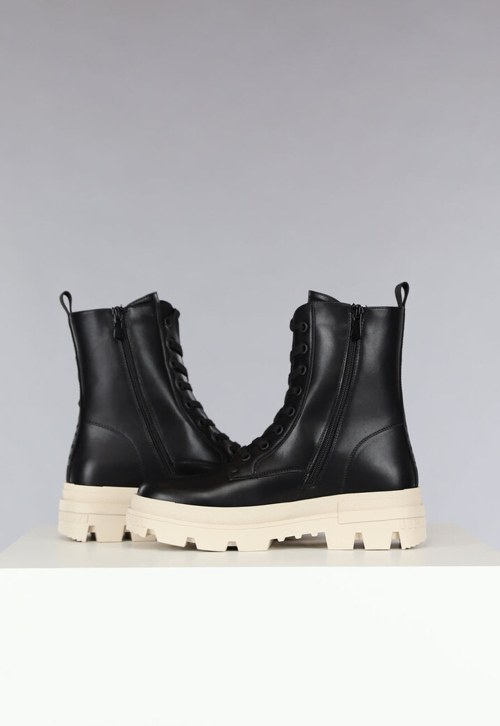 Zwarte Veterlaarsjes met Beige Zool