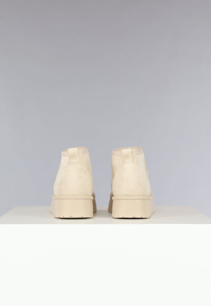 Lage Beige Suèdelook Winterlaarsjes met Bont en Plateau Zool