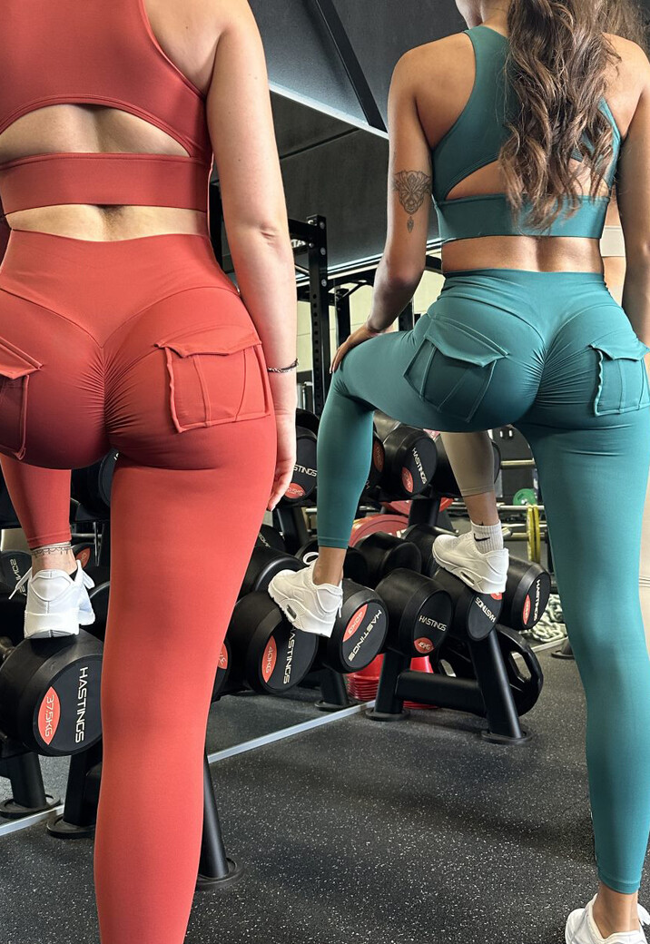 Oase Groene Sport Legging met Scrunch en Steekzakken