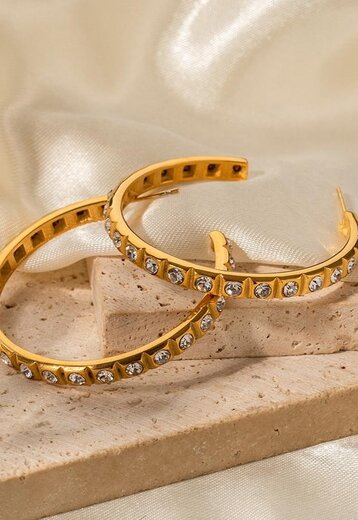 NEW2009 Statement Gouden Oorringen met Strass Steentjes