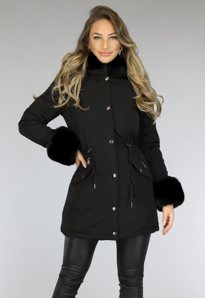 Zwarte Bont Winterjas met Capuchon